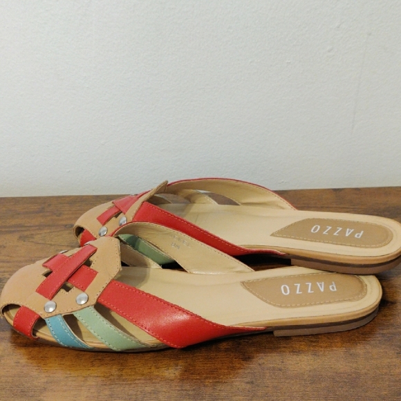 PAZZO. Women's Red and Tan Sandals - Picture 5 of 11